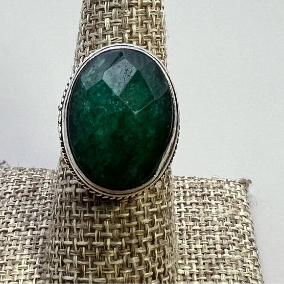 New Faceted Enhanced Emerald Stone Silver Overlay Ring Size 8 - Picture 1 of 9